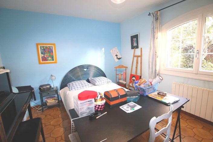 Image No.17-4 Bed House for sale