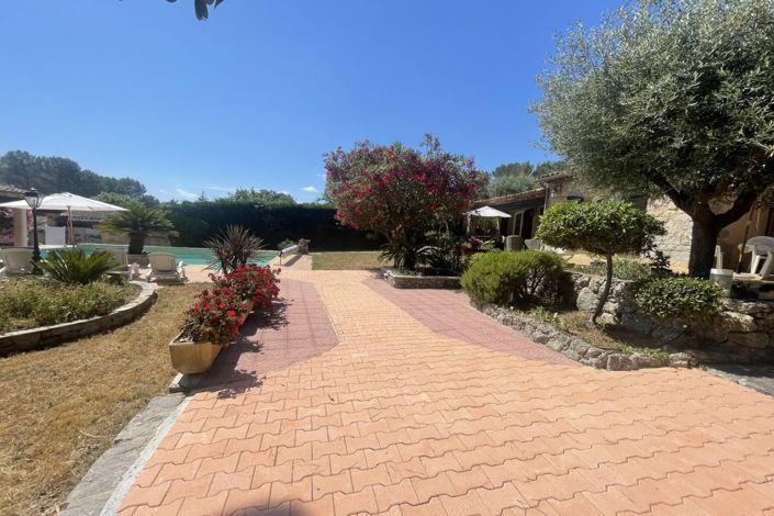 Image No.3-4 Bed House for sale