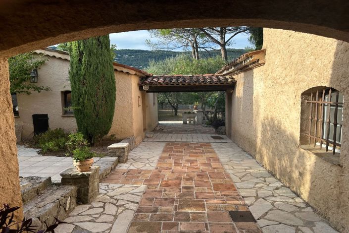 Image No.5-4 Bed House for sale