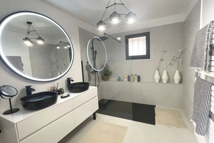 Image No.10-4 Bed House for sale