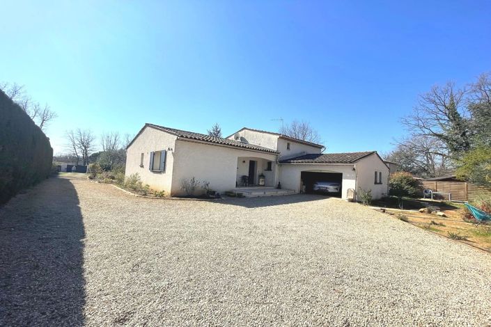 Image No.2-4 Bed House for sale