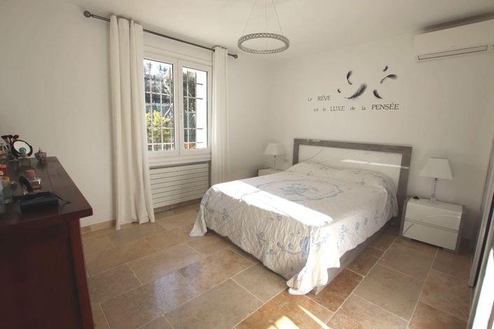 Image No.13-5 Bed House for sale