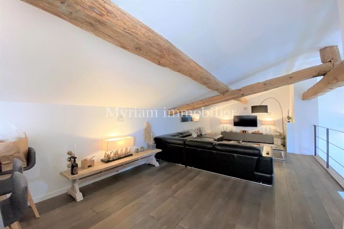 Image No.10-House for sale