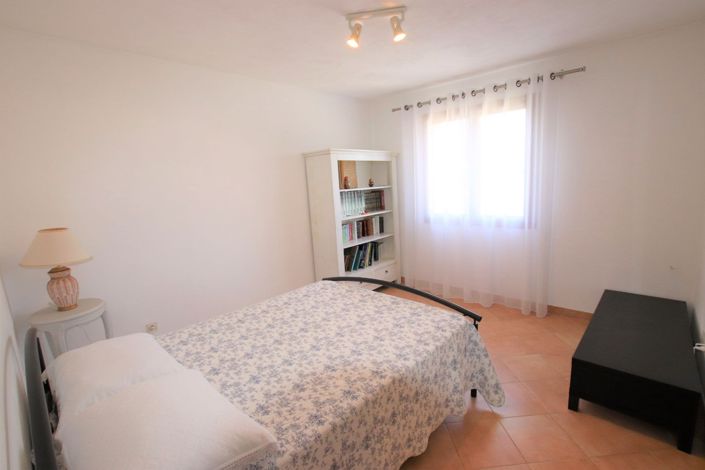 Image No.13-4 Bed House for sale