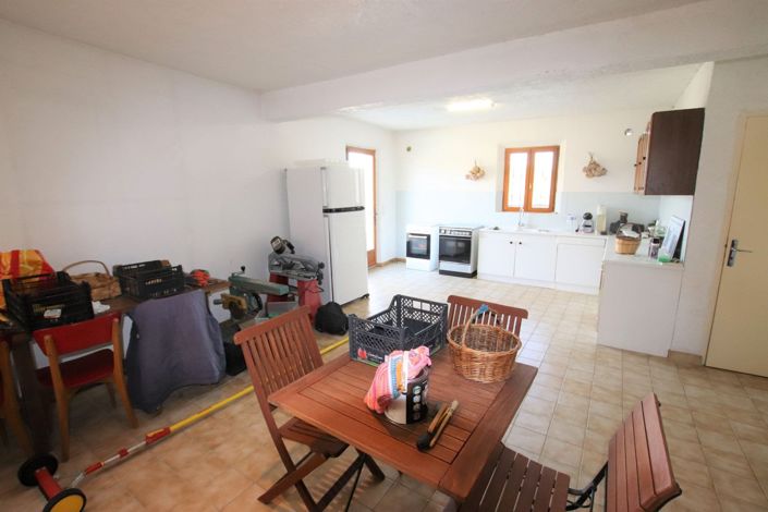 Image No.16-4 Bed House for sale