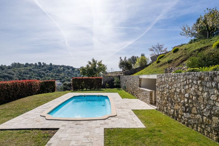 Image No.2-4 Bed House for sale
