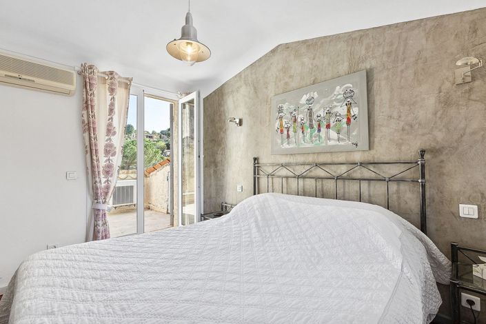 Image No.13-4 Bed House for sale