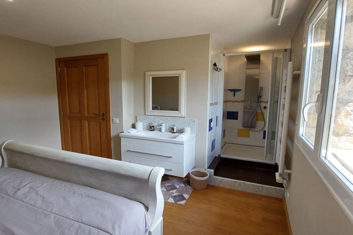 Image No.14-4 Bed House for sale