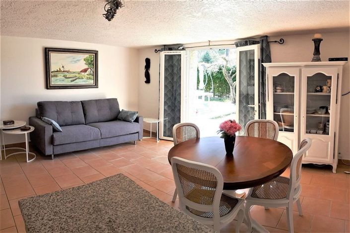 Image No.19-4 Bed House for sale