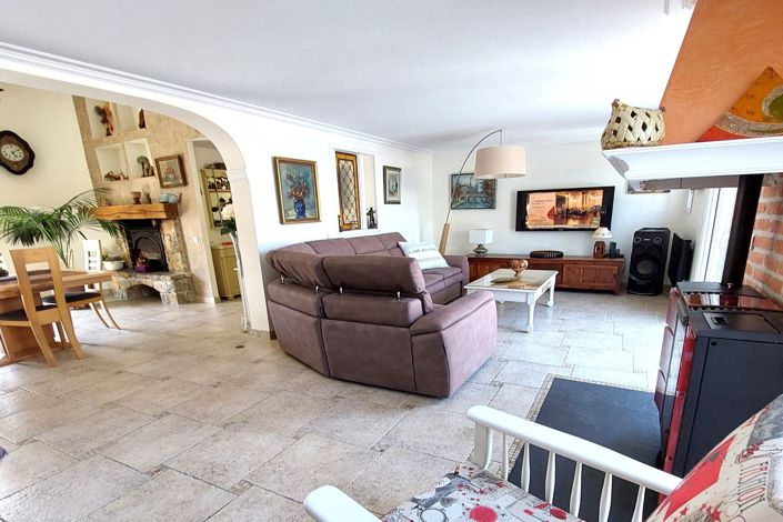 Image No.7-4 Bed House for sale