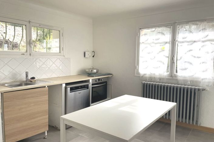 Image No.12-4 Bed House for sale