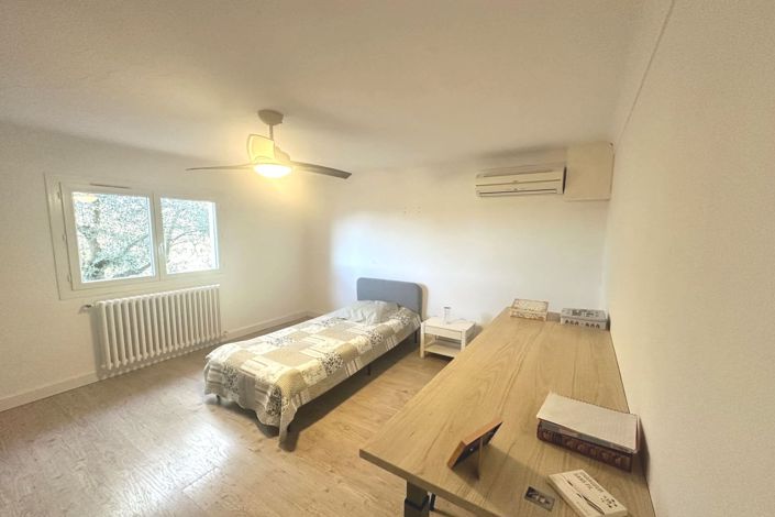 Image No.14-4 Bed House for sale