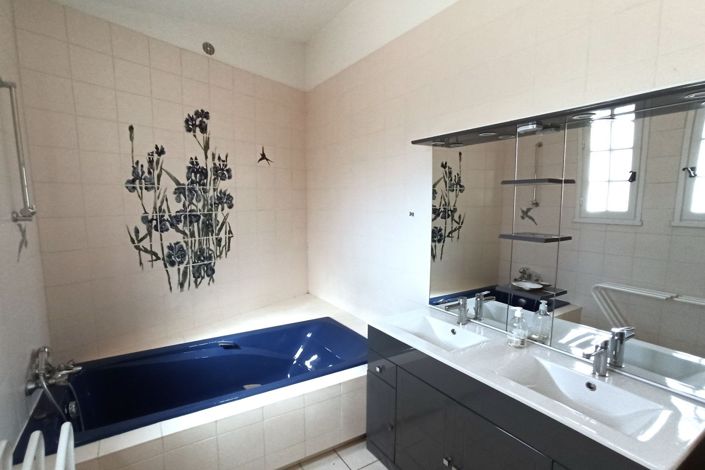 Image No.12-4 Bed House for sale