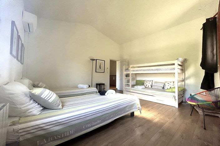 Image No.13-4 Bed House for sale