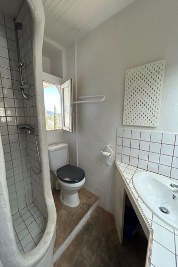 Image No.19-5 Bed House for sale