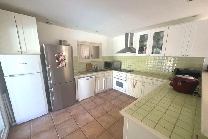 Image No.6-4 Bed House for sale