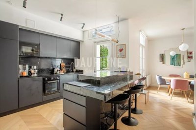 1 - Paris, Apartment