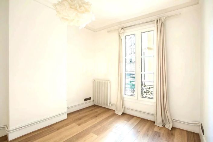 Image No.3-Appartement de 1 chambre à vendre à Paris