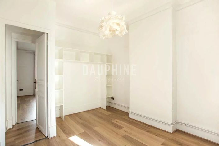 Image No.4-Appartement de 1 chambre à vendre à Paris