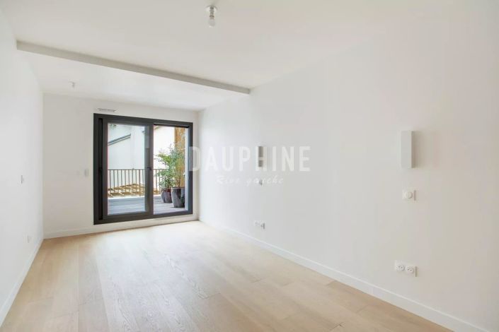 Image No.12-Maison de 4 chambres à vendre à Paris