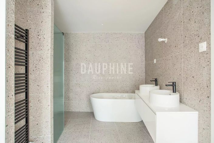 Image No.17-Maison de 4 chambres à vendre à Paris