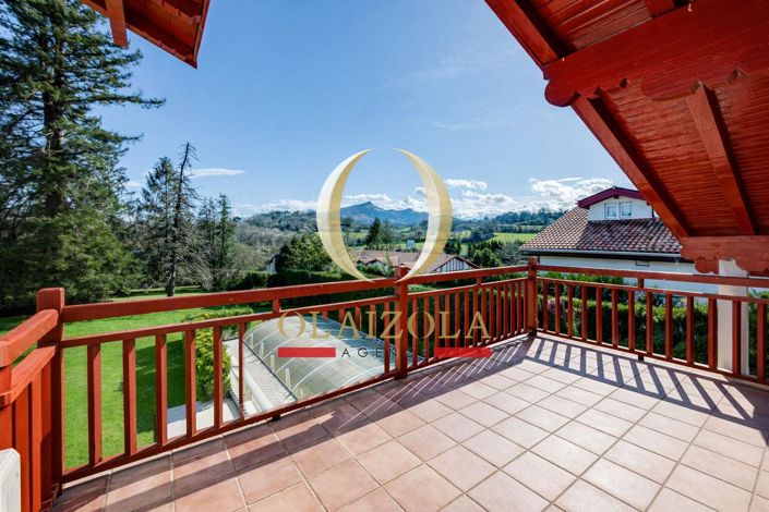 Image No.7-4 Bed House for sale