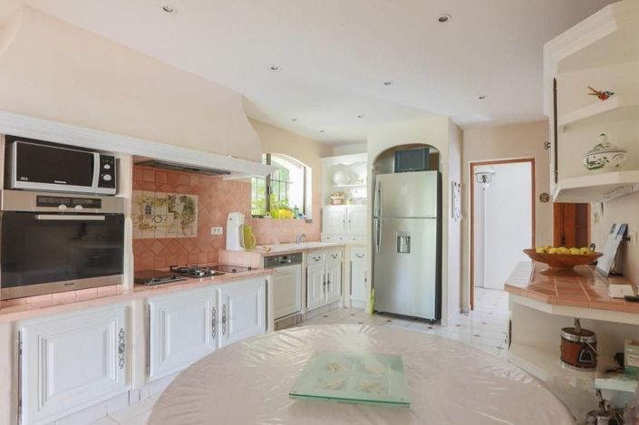 Image No.4-5 Bed House for sale