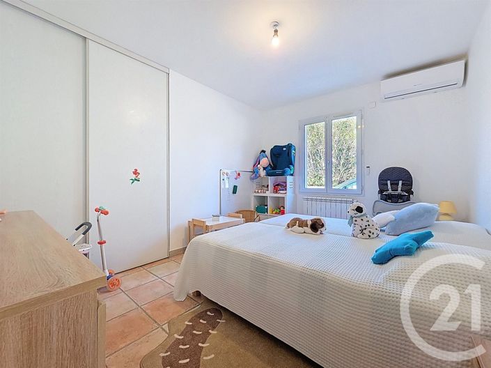 Image No.11-3 Bed House for sale