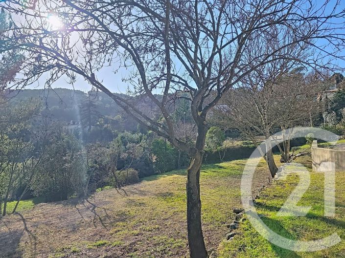 Image No.15-3 Bed House for sale