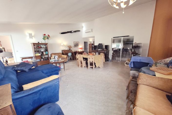 Image No.7-3 Bed House for sale