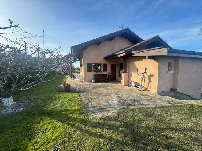 Image No.3-4 Bed House for sale