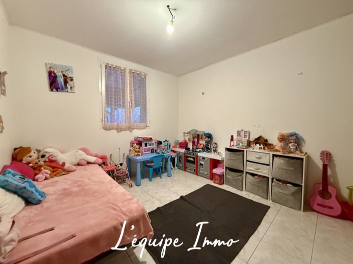 Image No.13-8 Bed House for sale