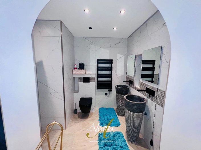 Image No.29-House for sale