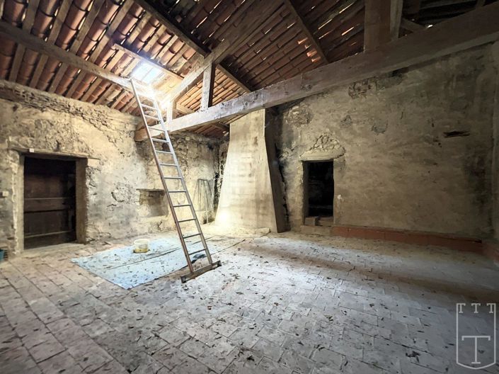 Image No.15-8 Bed House for sale