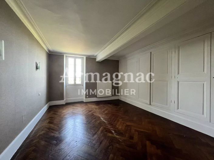 Image No.11-4 Bed House for sale