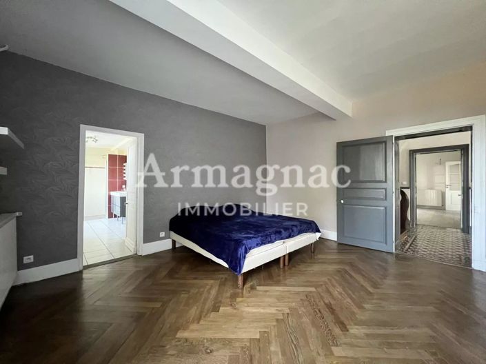 Image No.7-4 Bed House for sale