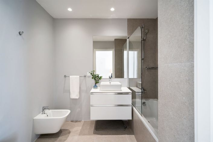 Image No.15-3 Bed Apartment for sale