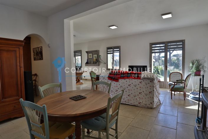 Image No.18-4 Bed House for sale