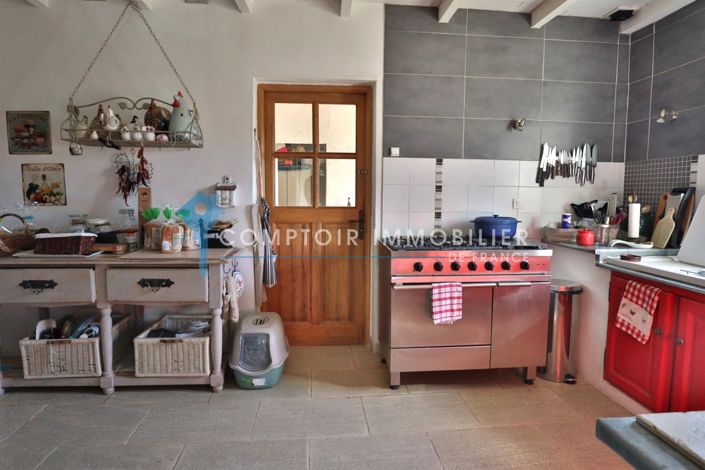 Image No.7-4 Bed House for sale