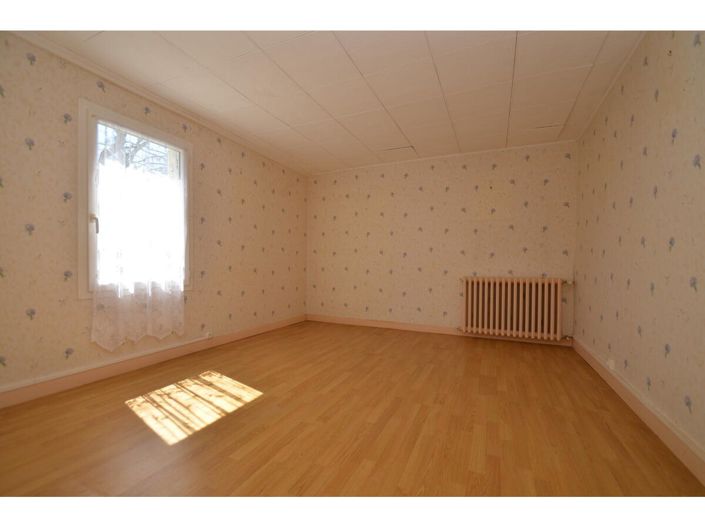 Image No.3-3 Bed House for sale