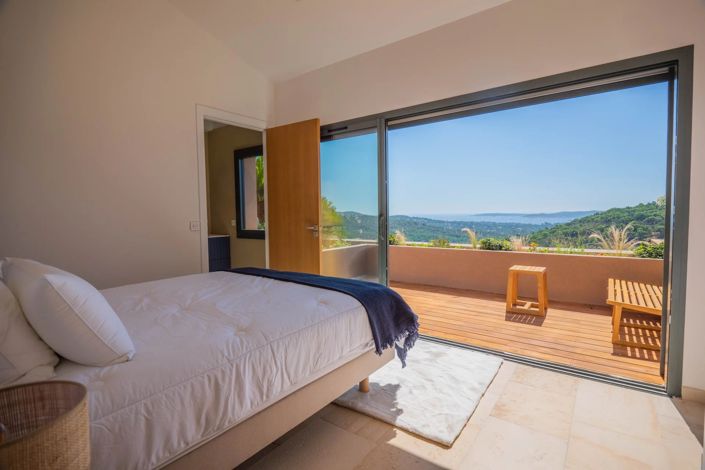 Image No.15-4 Bed House for sale