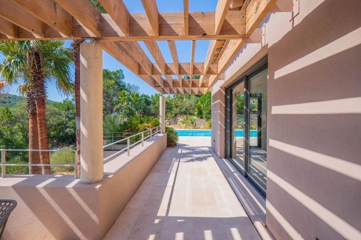 Image No.4-4 Bed House for sale