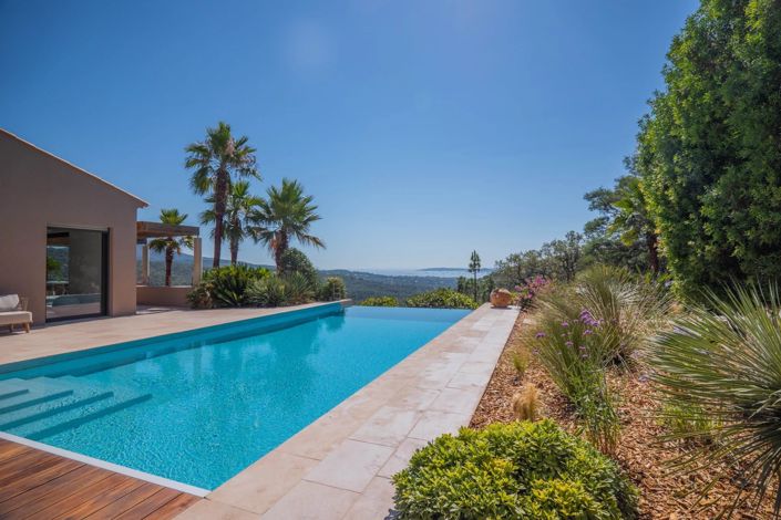 Image No.9-4 Bed House for sale