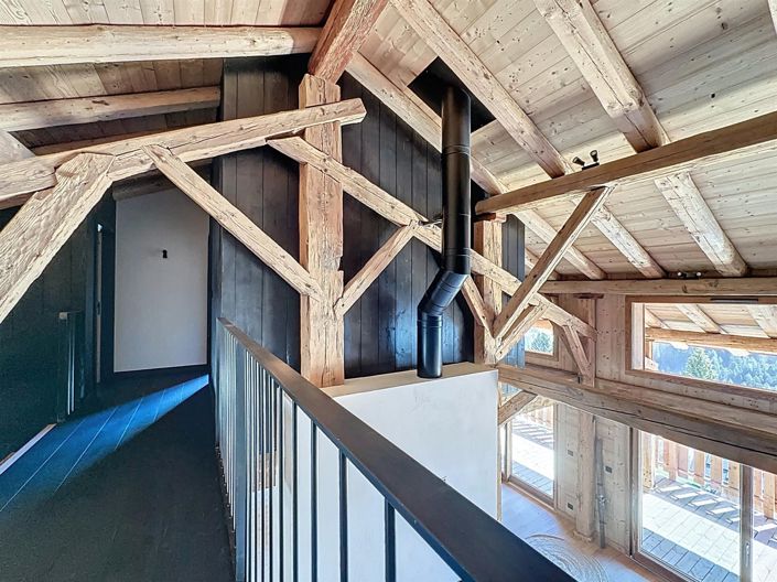 Image No.10-6 Bed House for sale