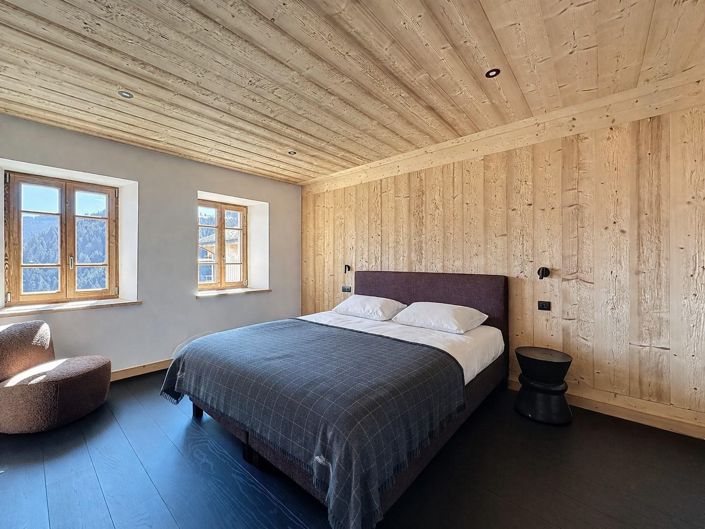 Image No.19-6 Bed House for sale