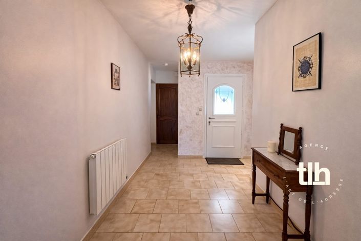 Image No.9-3 Bed House for sale