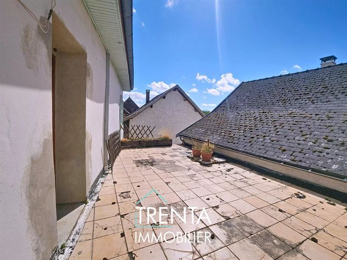 Image No.11-3 Bed House for sale