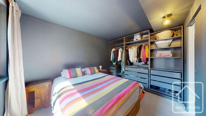 Image No.10-1 Bed Apartment for sale