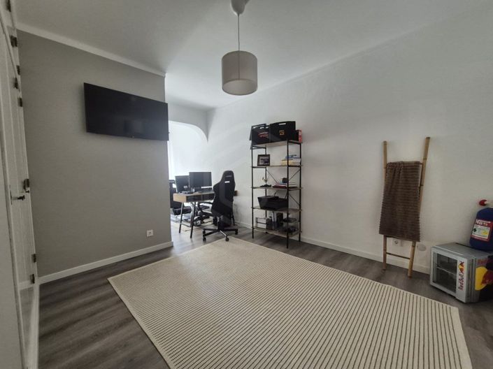 Image No.13-3 Bed Apartment for sale