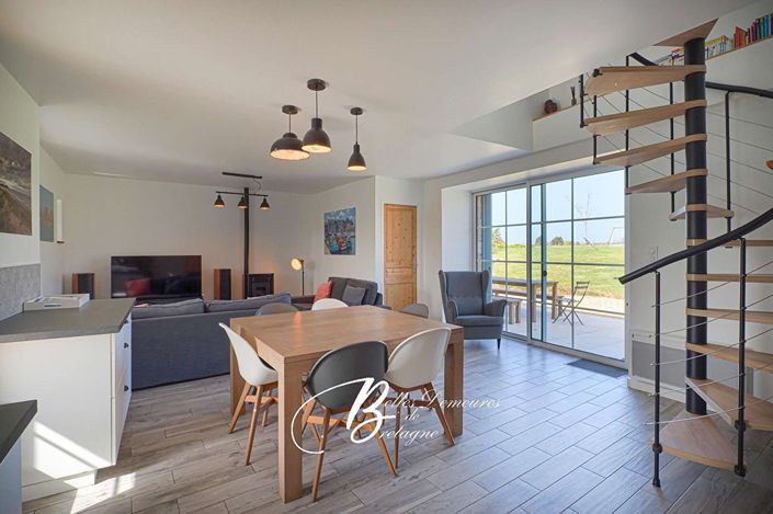 Image No.5-9 Bed House for sale